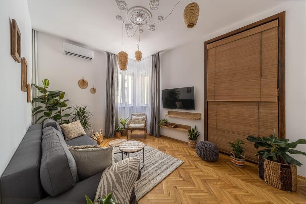 Bohohome 2 Next To The Main Street Sofia Esterno foto
